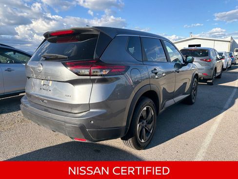 Certified 2025 Nissan Rogue SV AWD/4WD image 8