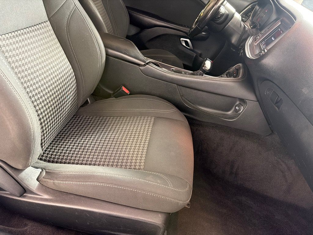 Used 2018 Dodge Challenger SXT w/ Blacktop Package RWD image 17
