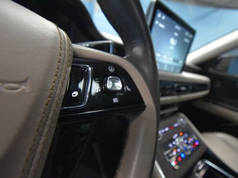 Used 2021 Lincoln Aviator Reserve w/ Elements Package Plus image 14