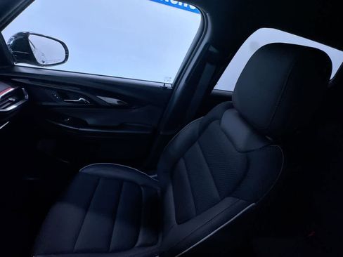 Used 2023 Chevrolet TrailBlazer RS w/ Convenience Package image 33