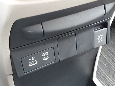 Used 2025 Honda Odyssey EX-L image 34
