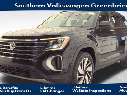 Used 2024 Volkswagen Atlas SE w/ Panoramic Sunroof Package