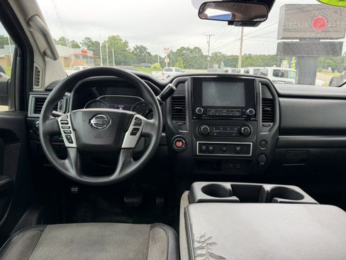 Used 2021 Nissan Titan S RWD image 12