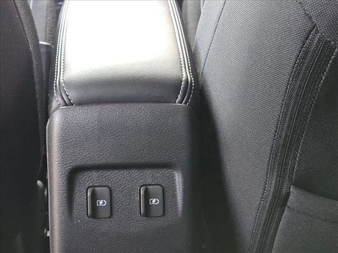 Used 2024 Nissan Kicks SV w/ Interior Electronics Package FWD image 21
