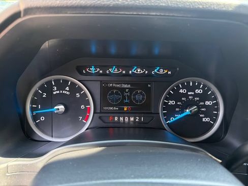 Used 2017 Ford F250 XLT w/ Snow Plow Prep Package AWD/4WD image 16