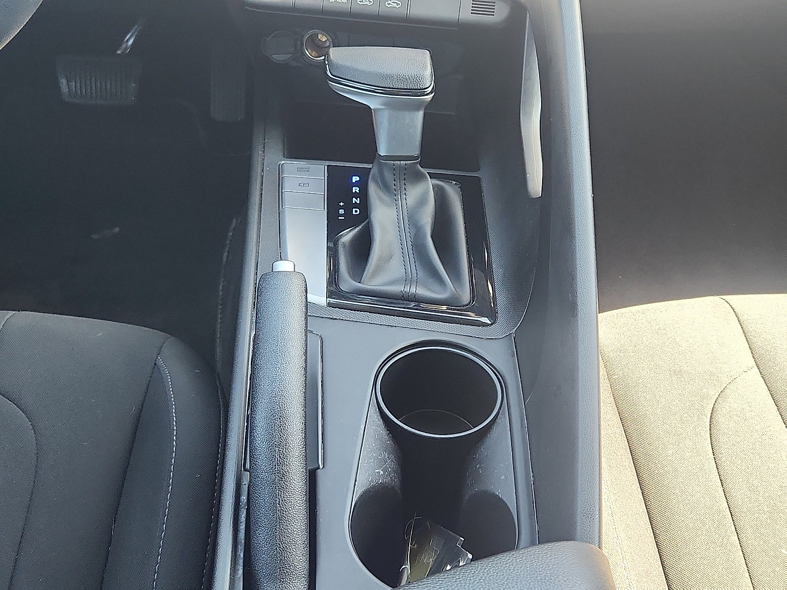 Certified 2024 Hyundai Elantra SEL FWD image 18