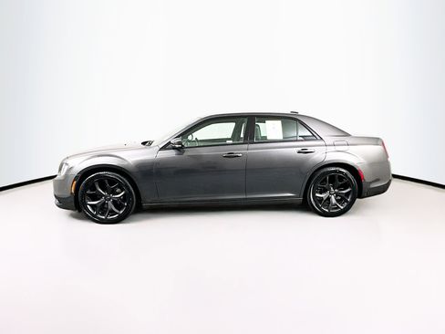 Used 2022 Chrysler 300 S RWD image 4