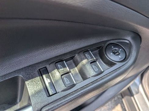 Used 2017 Ford Escape Titanium AWD/4WD image 16