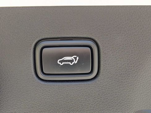 Used 2025 Kia Sportage SX FWD image 13