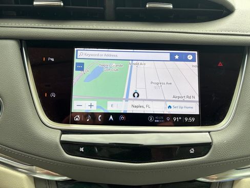 Used 2023 Cadillac XT5 Premium Luxury FWD image 6