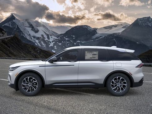 New 2026 Lincoln Nautilus Premier w/ Equipment Group 102A image 3