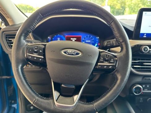 Used 2021 Ford Escape SEL w/ Technology Package AWD/4WD image 17