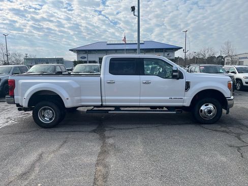 Used 2017 Ford F350 Lariat w/ Lariat Ultimate Package image 4