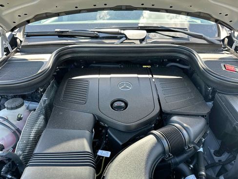 Used 2025 Mercedes-Benz GLE 350 4MATIC w/ AMG Line Exterior image 31