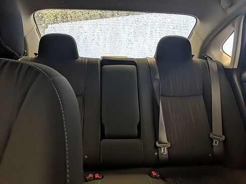 Used 2019 Nissan Sentra SV image 24