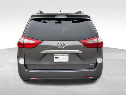Used 2015 Toyota Sienna Limited Premium image 4