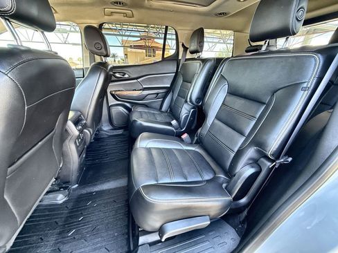 Used 2019 GMC Acadia Denali w/ Technology Package image 18