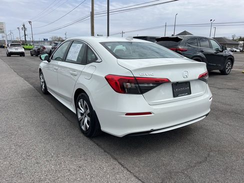 Used 2023 Honda Civic LX image 3