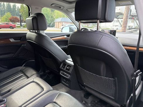 Used 2023 Audi Q5 2.0T Premium w/ Convenience Package AWD/4WD image 23