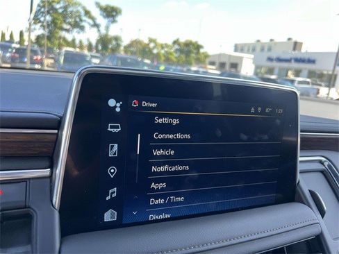 Certified 2024 Chevrolet Suburban High Country w/ Advanced Technology Package image 29