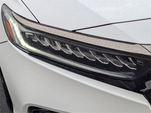 Used 2022 Honda Accord Sport image 4