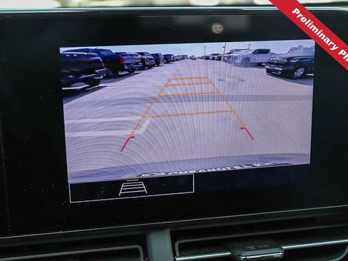 Used 2024 Chevrolet Trax RS FWD image 19