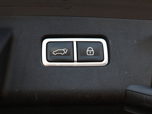 Used 2021 Kia Sorento SX image 38