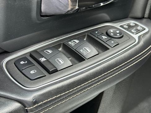 Used 2023 RAM 2500 Limited AWD/4WD image 21
