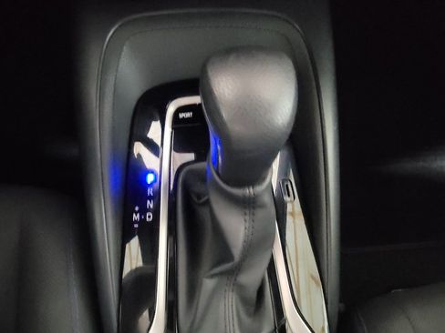 Used 2020 Toyota Corolla SE FWD image 18