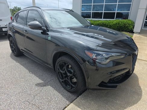 Used 2024 Alfa Romeo Stelvio Quadrifoglio AWD/4WD image 11