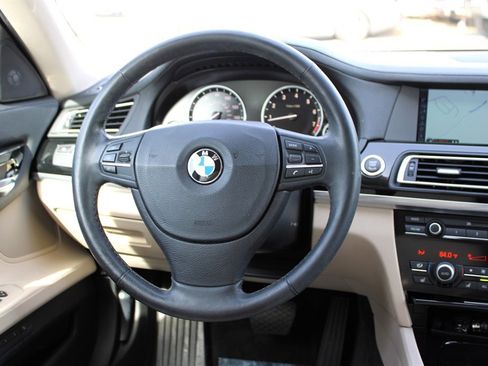 Used 2009 BMW 750Li 750Li image 13