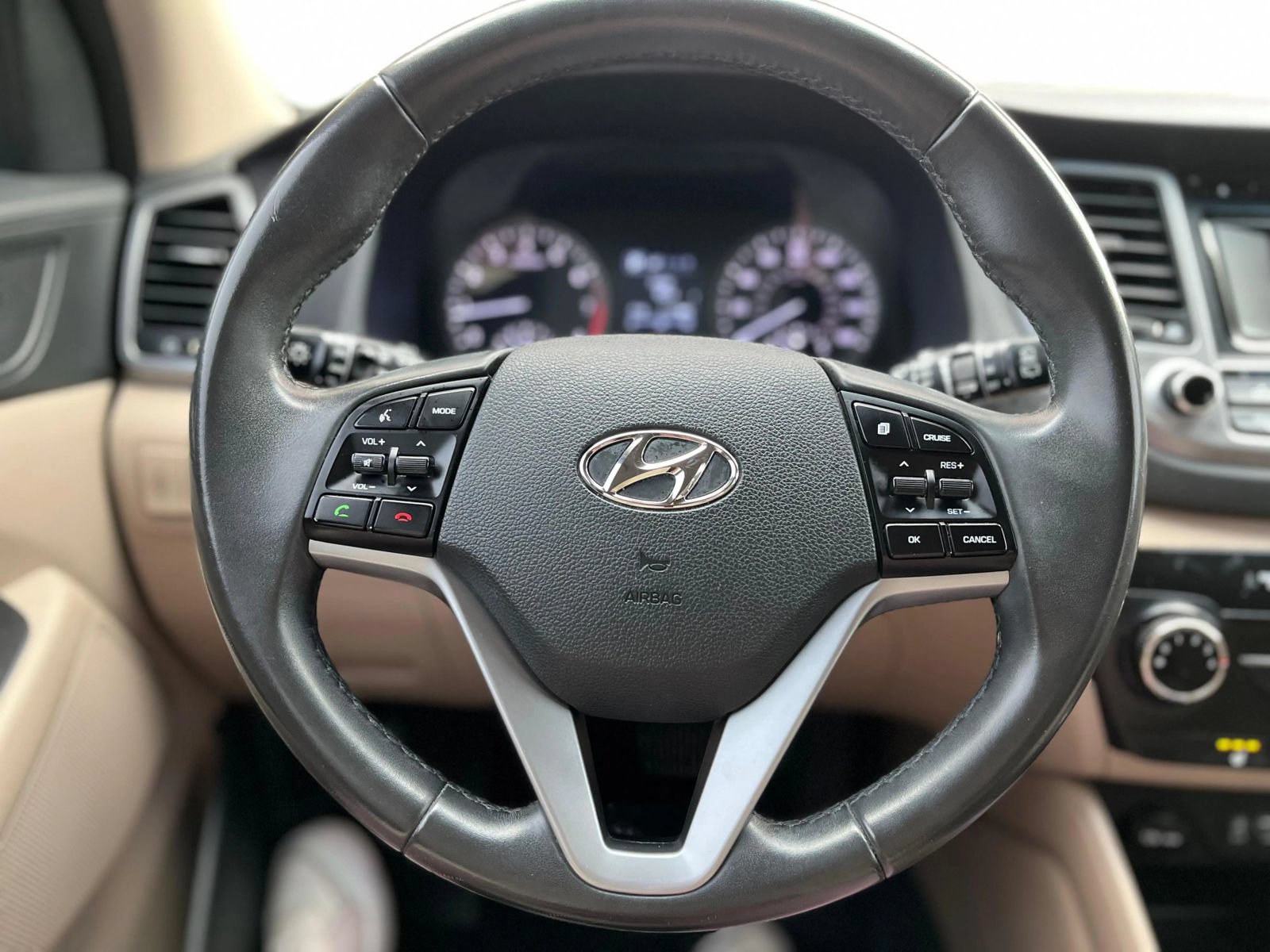 Used 2017 Hyundai Tucson Sport FWD image 14