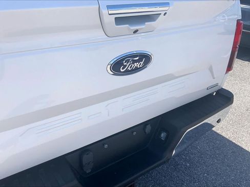 Used 2019 Ford F150 Lariat w/ Equipment Group 502A Luxury RWD image 31