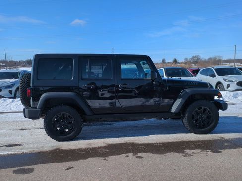 Used 2017 Jeep Wrangler Unlimited Sport image 9