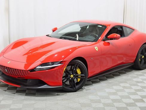 Used 2021 Ferrari Roma RWD image 8