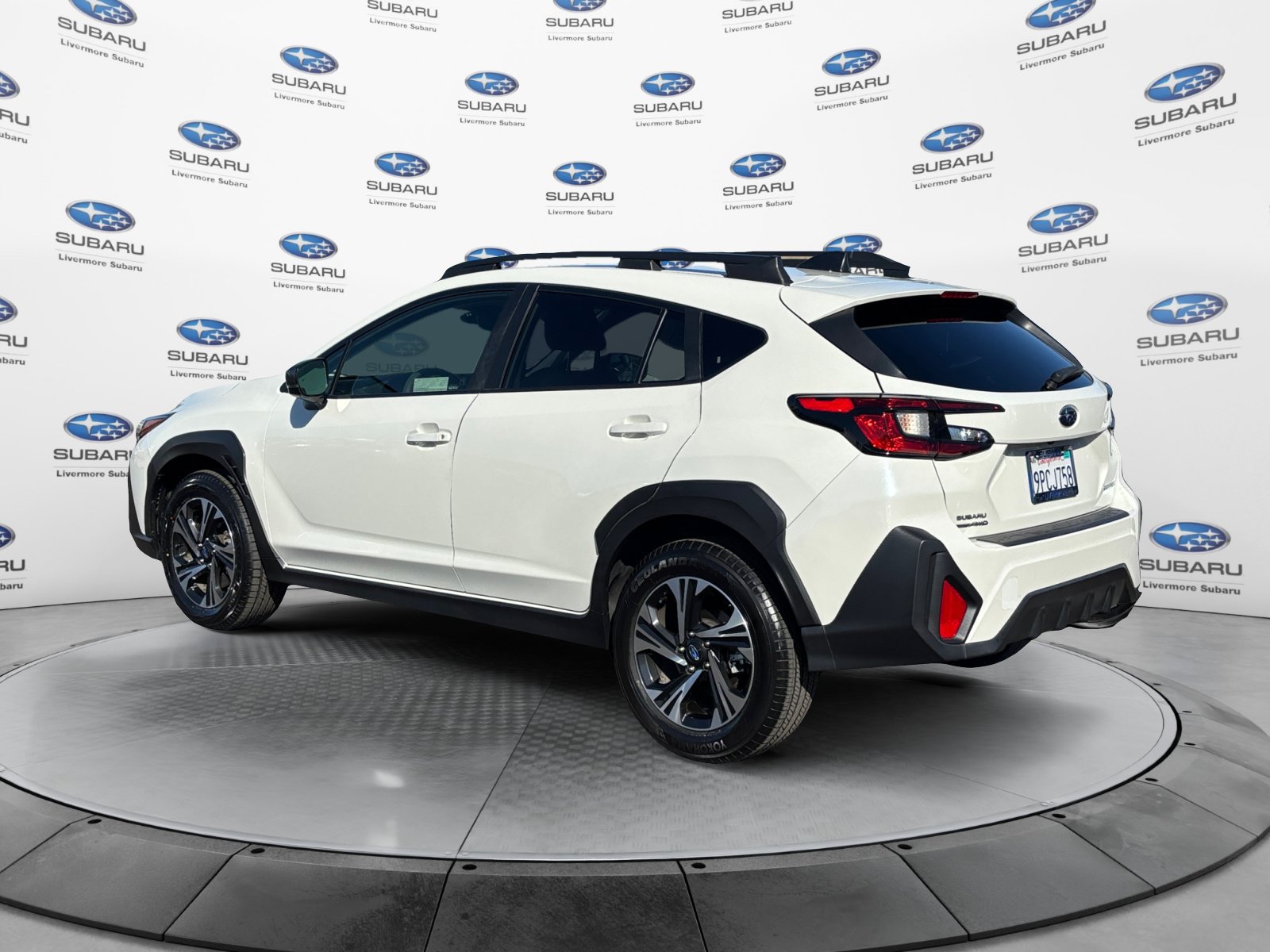 Used 2024 Subaru Crosstrek 2.0i Premium w/ Popular Package #3 AWD/4WD image 3