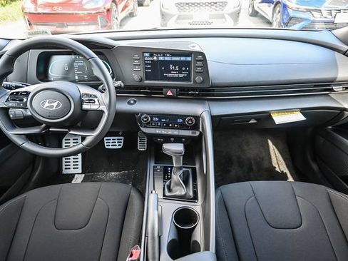 Certified 2026 Hyundai Elantra Sport FWD image 17