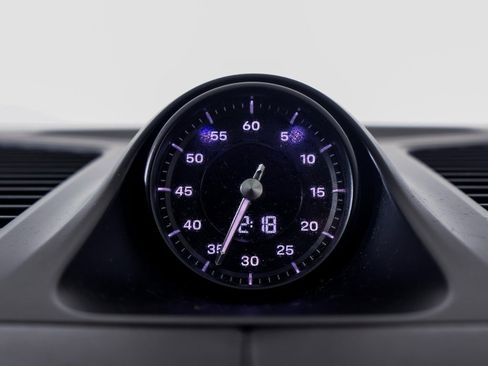 Certified 2025 Porsche Cayenne GTS image 15