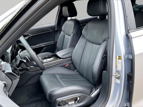 Used 2025 Audi A8 L 3.0T AWD/4WD image 8
