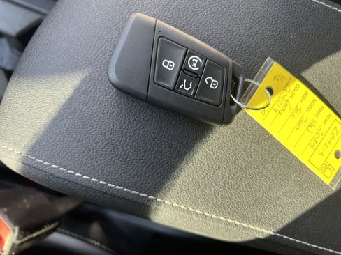 Certified 2025 Volkswagen Taos SEL image 34