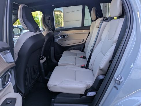 New 2026 Volvo XC90 T8 Ultra w/ Lounge Package AWD/4WD image 15