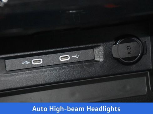 New 2026 Volkswagen Taos SE AWD/4WD image 18