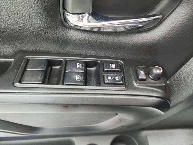Used 2024 Nissan Titan PRO-4X w/ Pro-4x Convenience Package AWD/4WD image 33