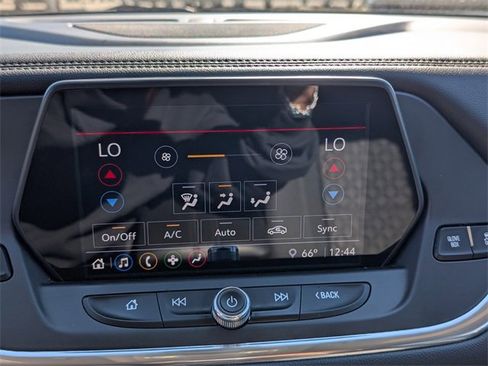 Used 2022 Chevrolet Blazer LT image 19