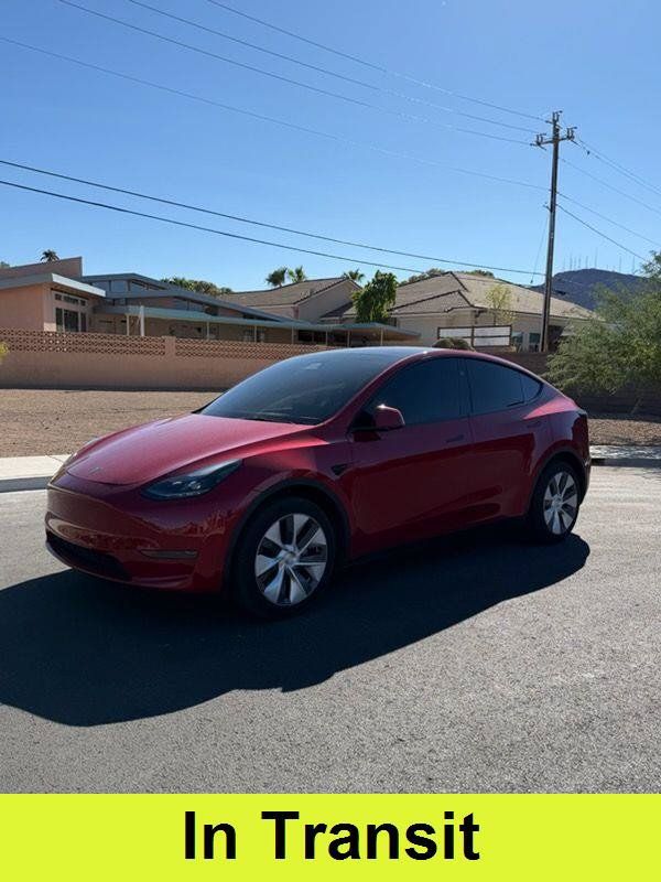 Used 2023 Tesla Model Y Long Range AWD/4WD image 1