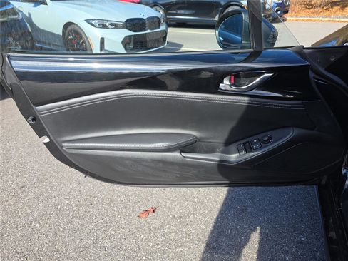 Used 2023 MAZDA MX-5 Miata Grand Touring w/ Weather Package image 13