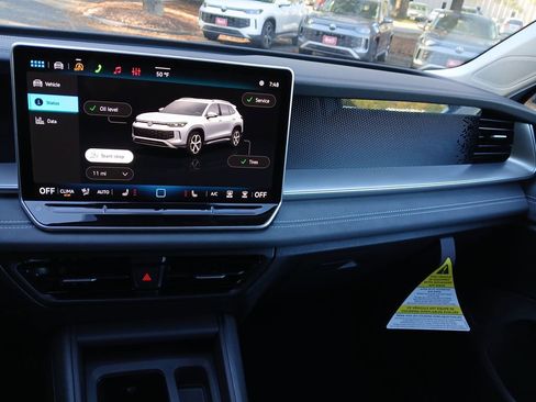 New 2026 Volkswagen Tiguan SE image 17