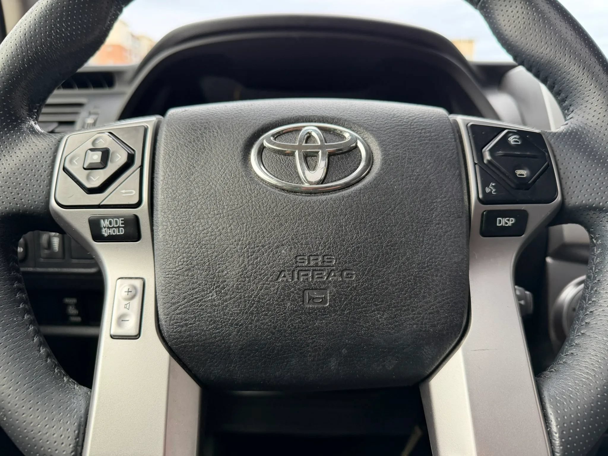 Used 2015 Toyota 4Runner SR5 Premium AWD/4WD image 17