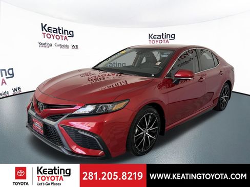 Certified 2023 Toyota Camry SE w/ Convenience Package image 10