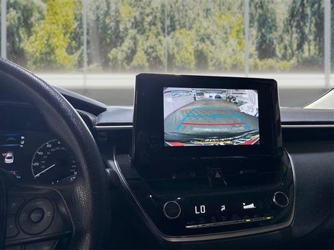 Used 2024 Toyota Corolla LE FWD image 24